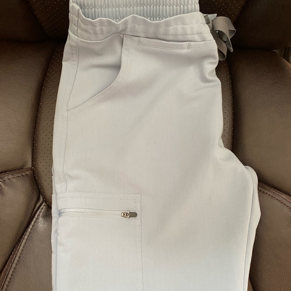 ❣️SOLD❣️Dusty Blue Figs Yola